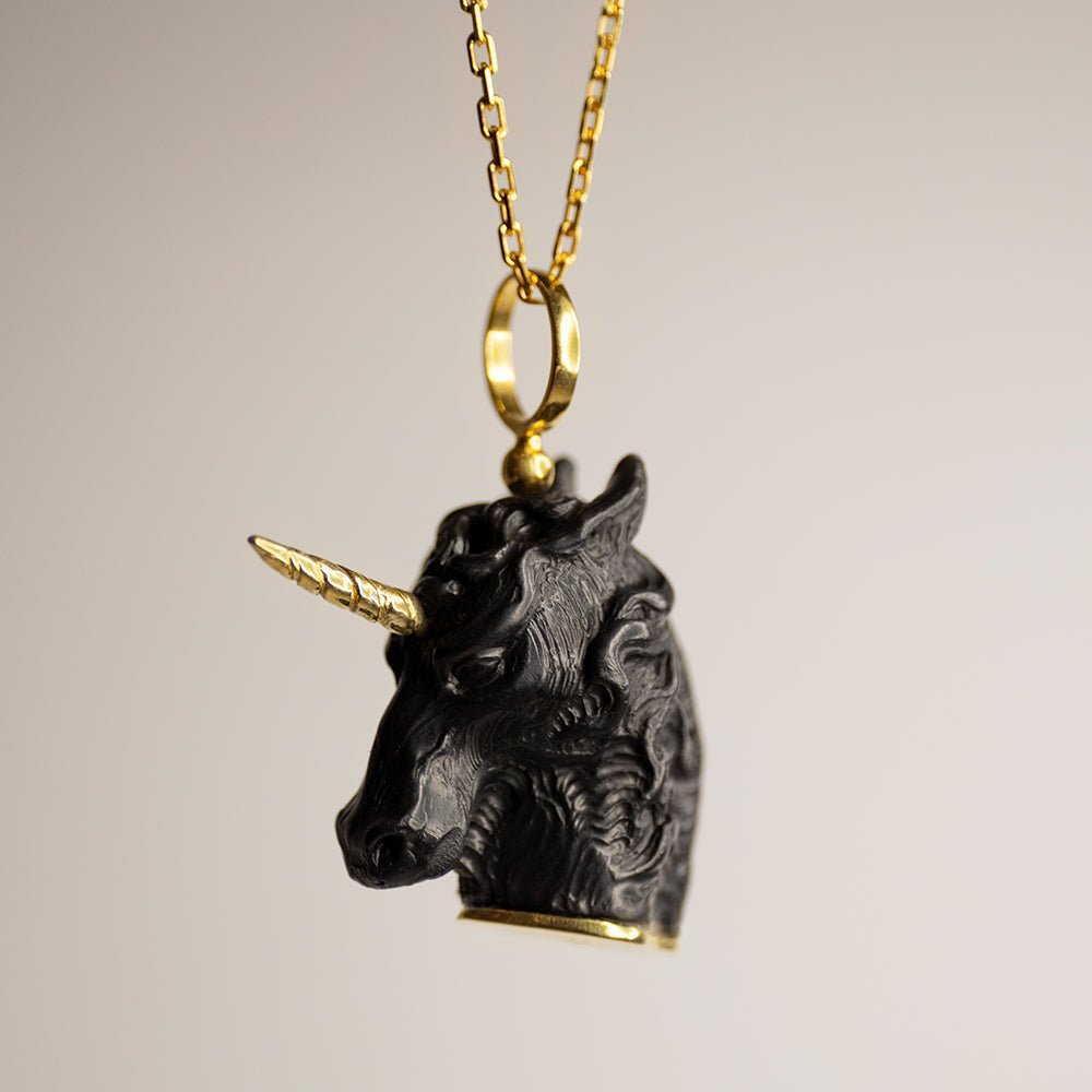 BLACK UNICORN PENDANT - Macabre Gadgets Store