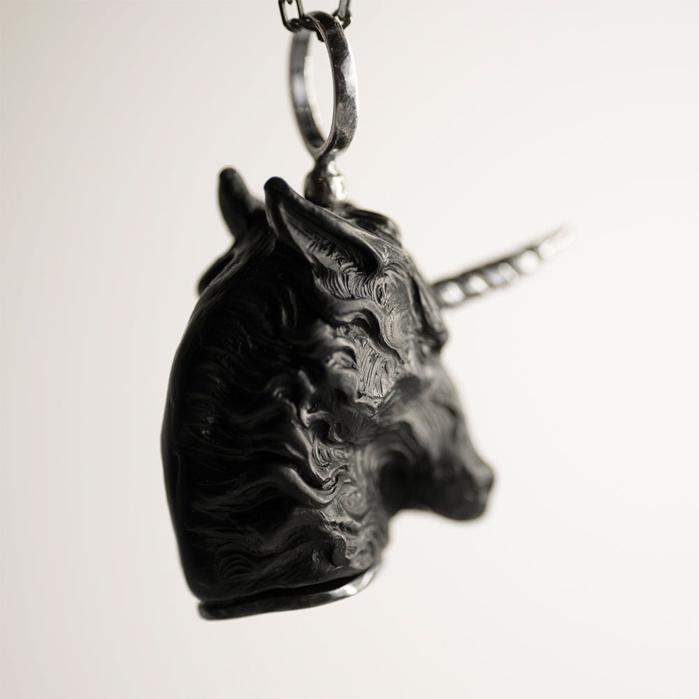 BLACK UNICORN PENDANT - Macabre Gadgets Store