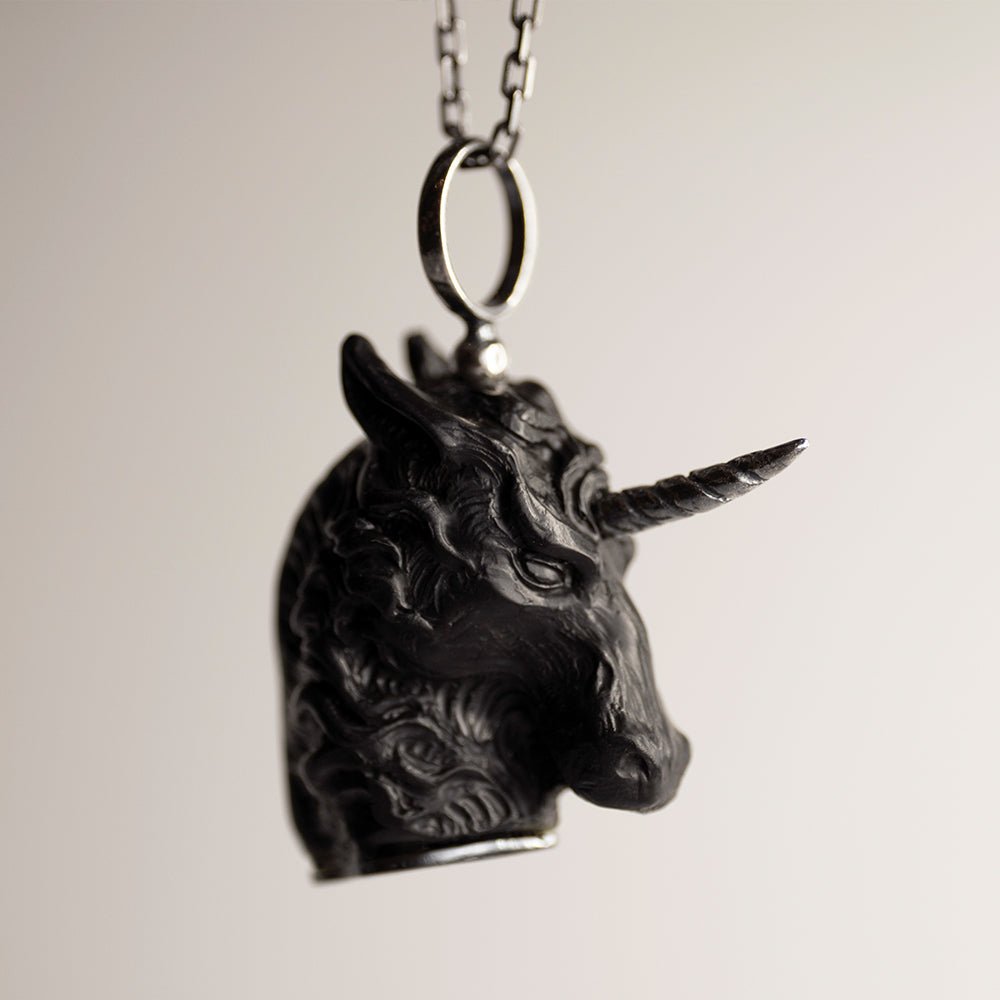 BLACK UNICORN PENDANT - Macabre Gadgets Store