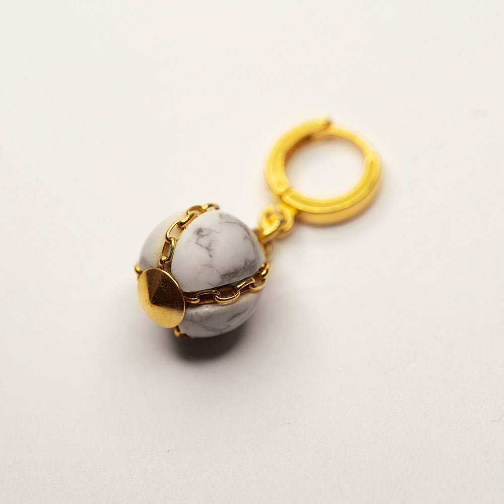 BONDAGE EARRING - Macabre Gadgets Store