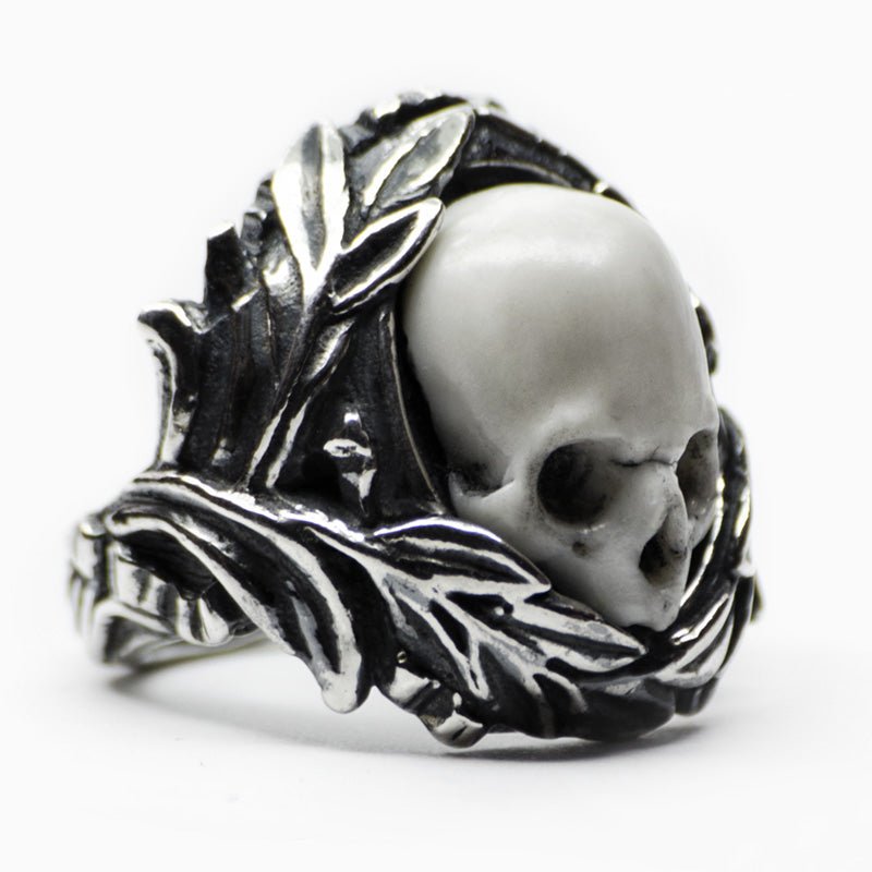 Bifacial hot sale skull ring