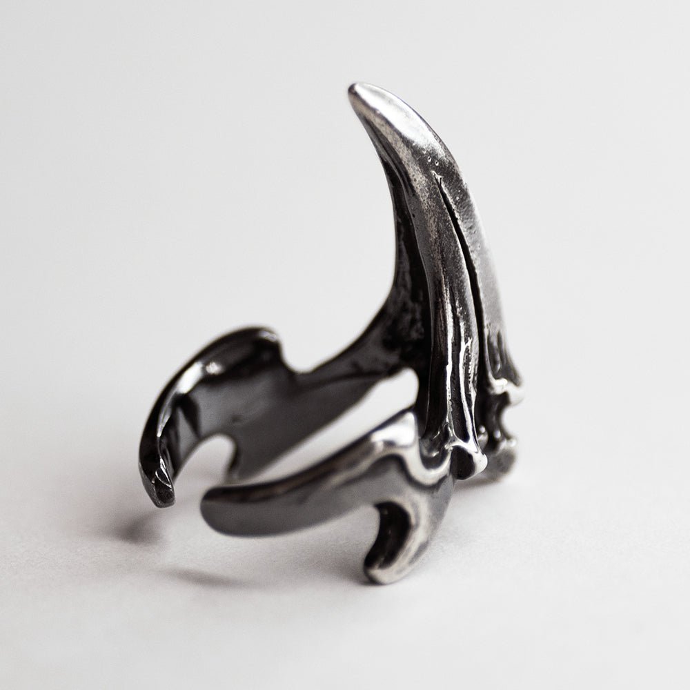 CLAW PHALANX RING - Macabre Gadgets Store