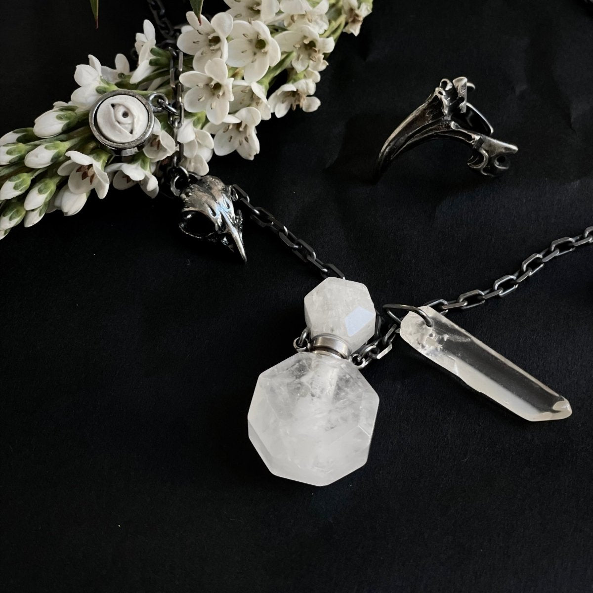 CLAW PHALANX RING - Macabre Gadgets Store