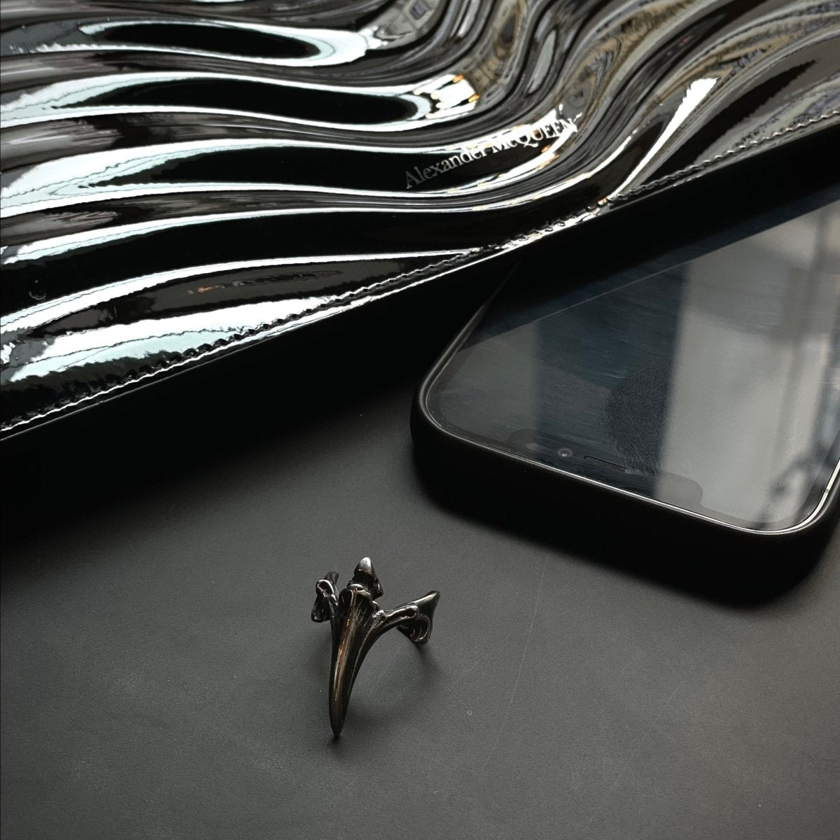 CLAW PHALANX RING - Macabre Gadgets Store