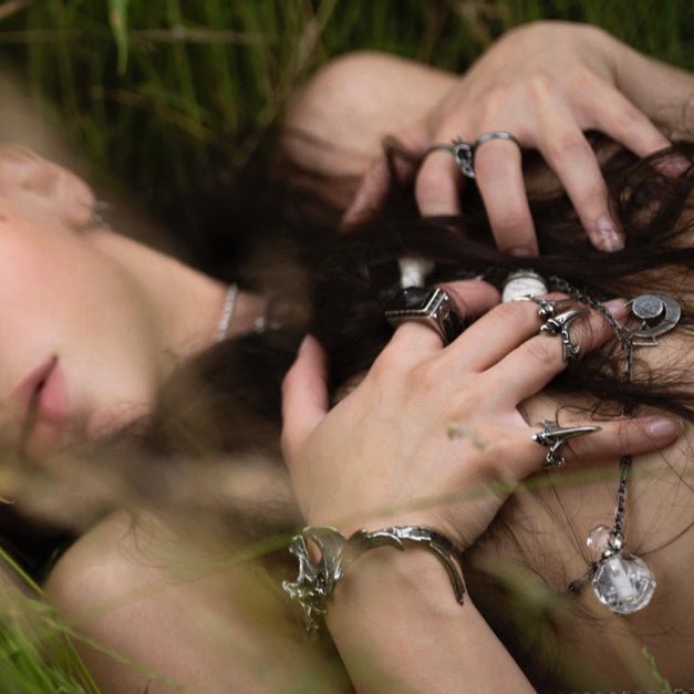 CLAW PHALANX RING - Macabre Gadgets Store