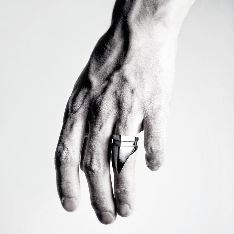CLAW RING - Macabre Gadgets Store