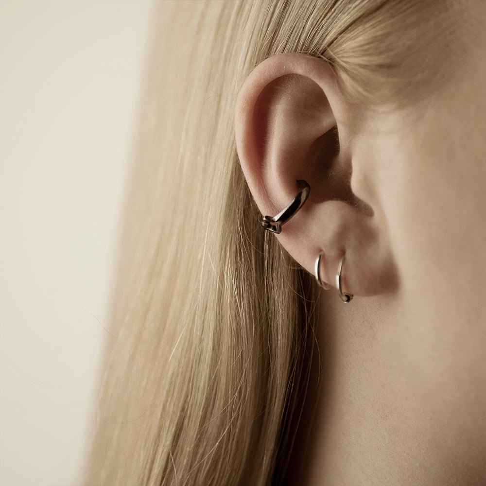CLOVER EAR CUFF - Macabre Gadgets Store