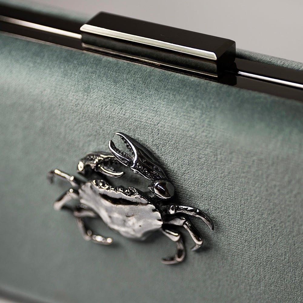 CRAB CLUTCH - Macabre Gadgets Store