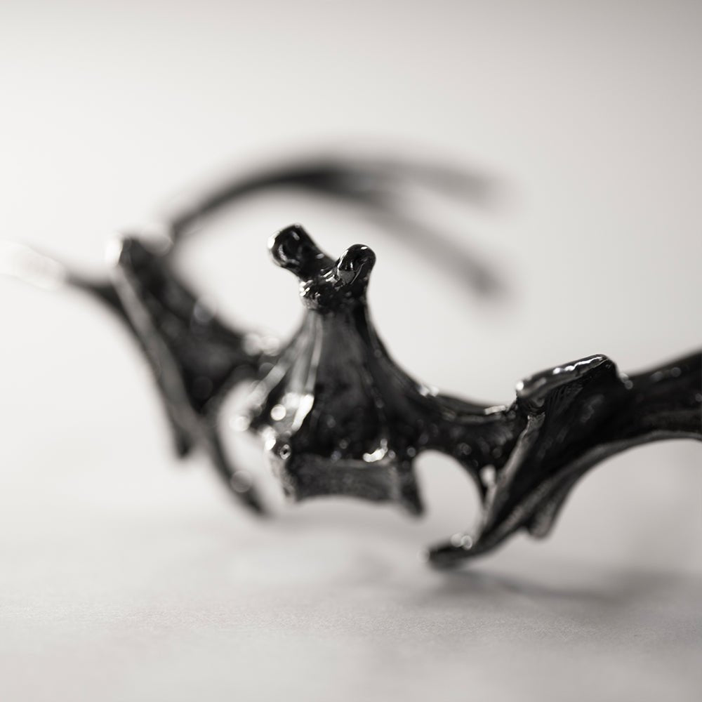 Vertebrae Crest Bracelet - close up of the decorative details