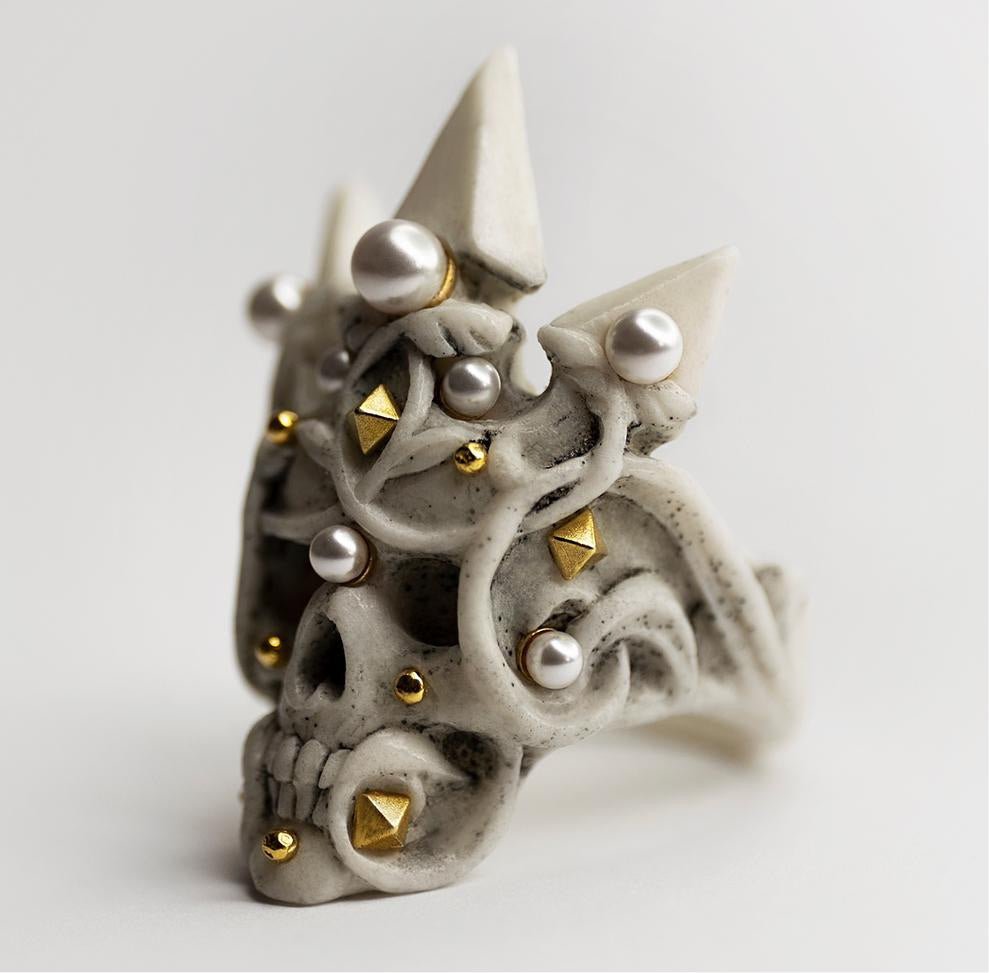 CROWN SKULL RING - Macabre Gadgets Store