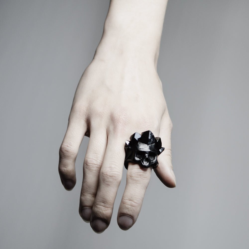 CRYSTAL CROWN RING - Macabre Gadgets Store