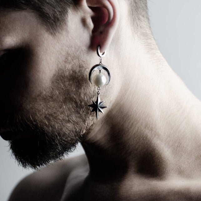 ÉCLIPSE LUNAIRE EARRING - Macabre Gadgets Store
