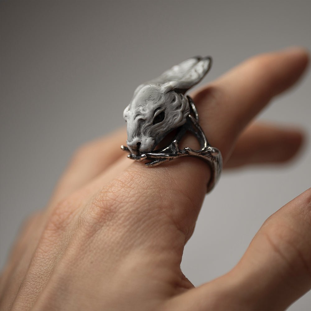 Hare ring - grey variant - on a model's hand, to demonstrate overall dimensions and fit