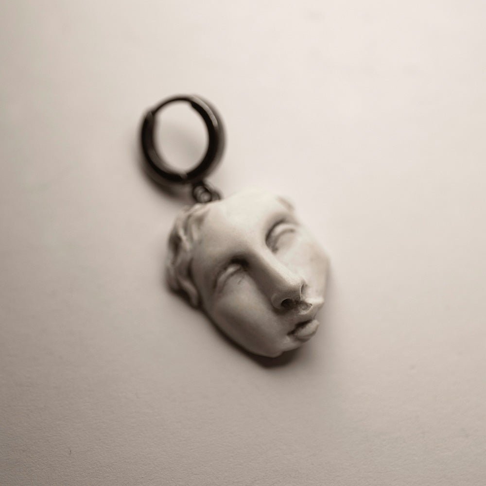 HELEN EARRING - Macabre Gadgets Store