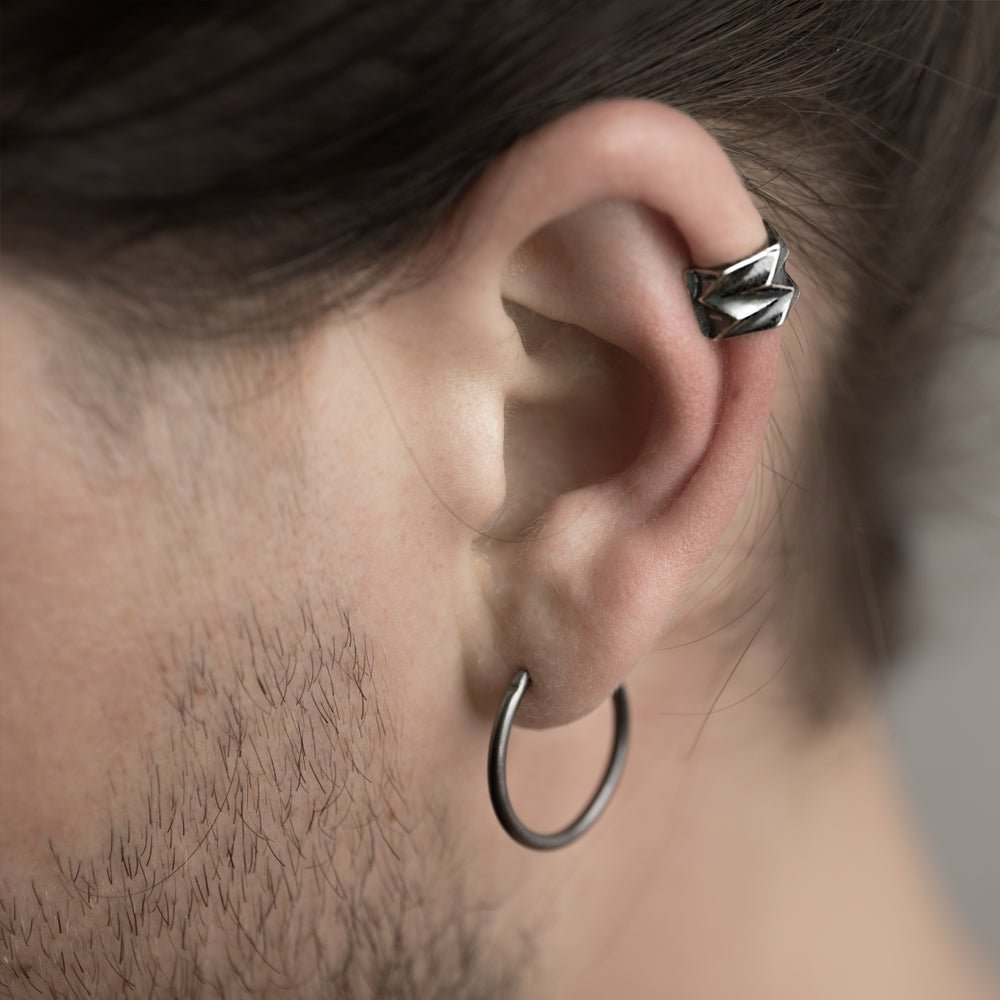 HEXAGON EAR CUFF - Macabre Gadgets Store