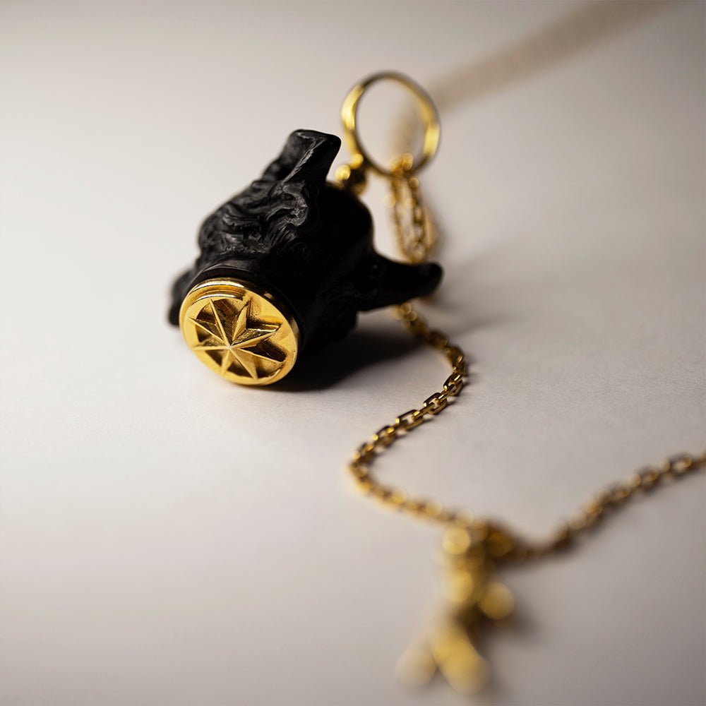 KITSUNE PENDANT - BLACK - Macabre Gadgets Store