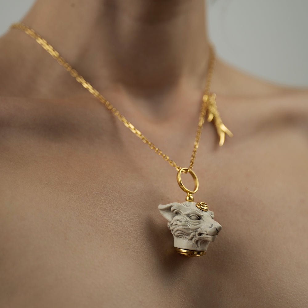 KITSUNE PENDANT - WHITE - Macabre Gadgets Store