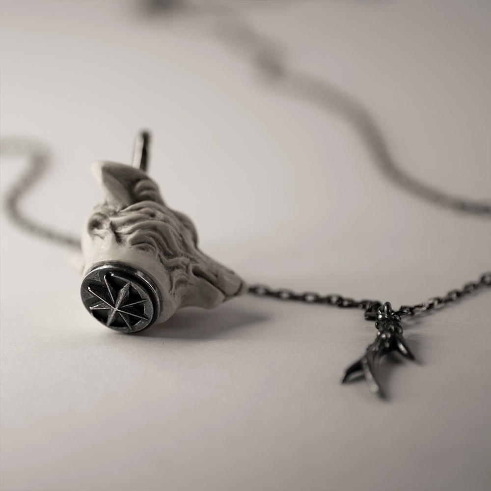 KITSUNE PENDANT - WHITE - Macabre Gadgets Store