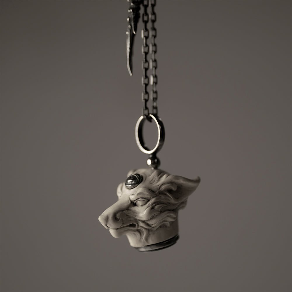 KITSUNE PENDANT - WHITE - Macabre Gadgets Store