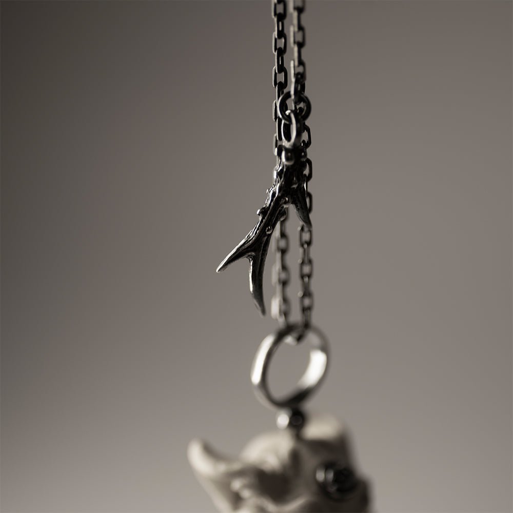 KITSUNE PENDANT - WHITE - Macabre Gadgets Store