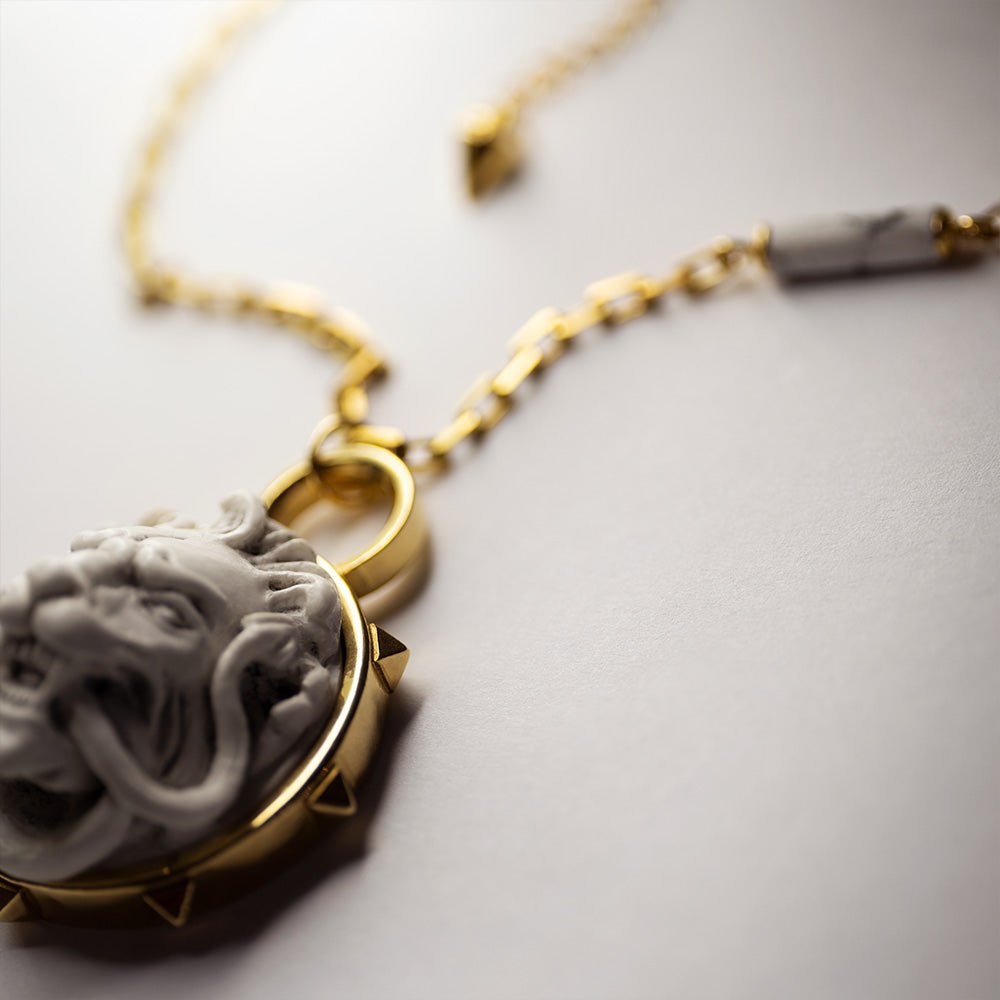 LION PENDANT - Macabre Gadgets Store