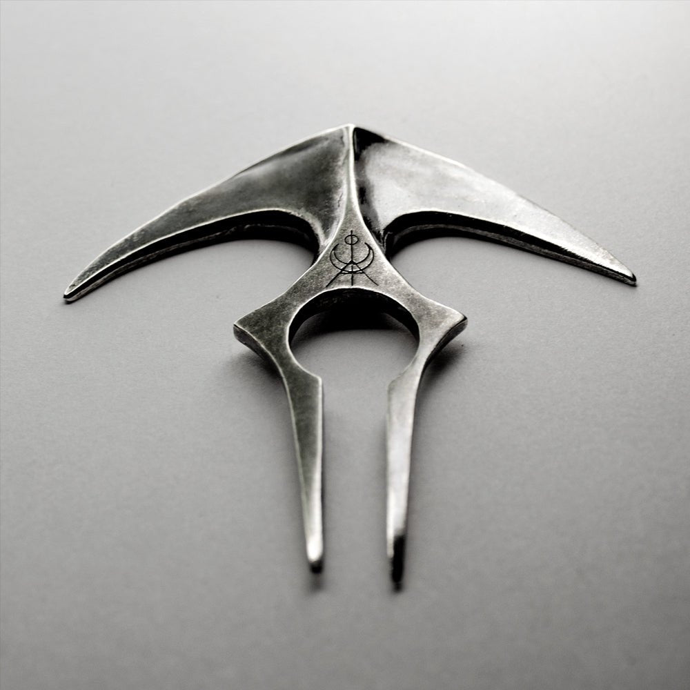 MANTA RAY HAIR COMB - Macabre Gadgets Store