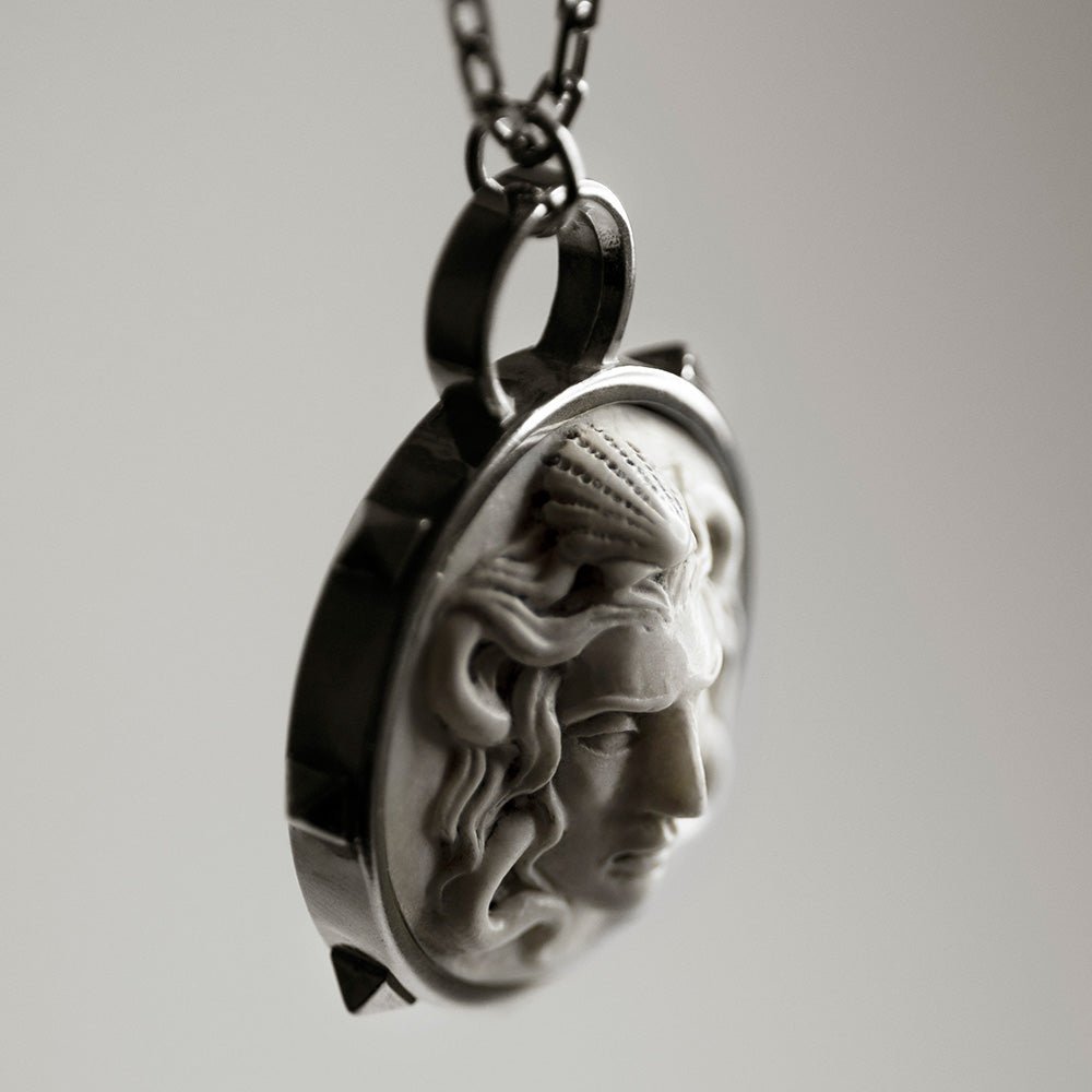 MEDUSA SHIELD PENDANT - Macabre Gadgets Store