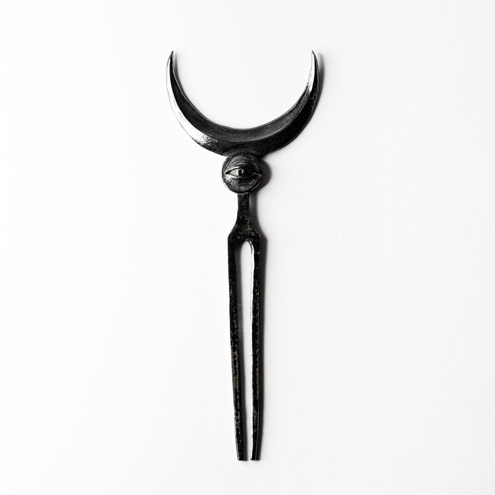 MOON HAIRPIN - Macabre Gadgets