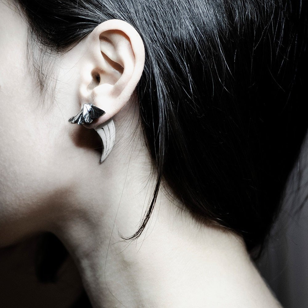 MOTH EARRING - Macabre Gadgets Store