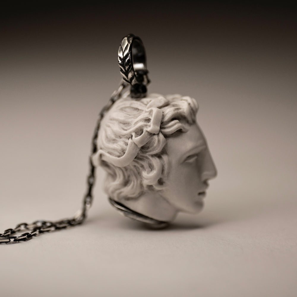 NARCISSUS PENDANT - Macabre Gadgets Store