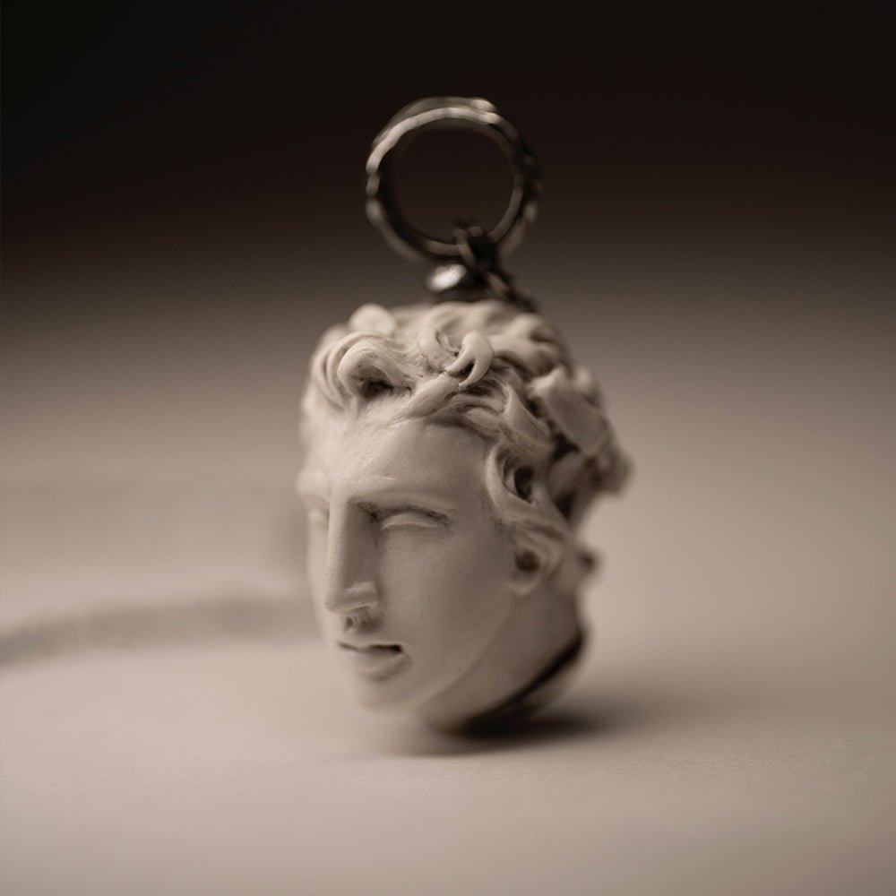 NARCISSUS PENDANT - Macabre Gadgets Store