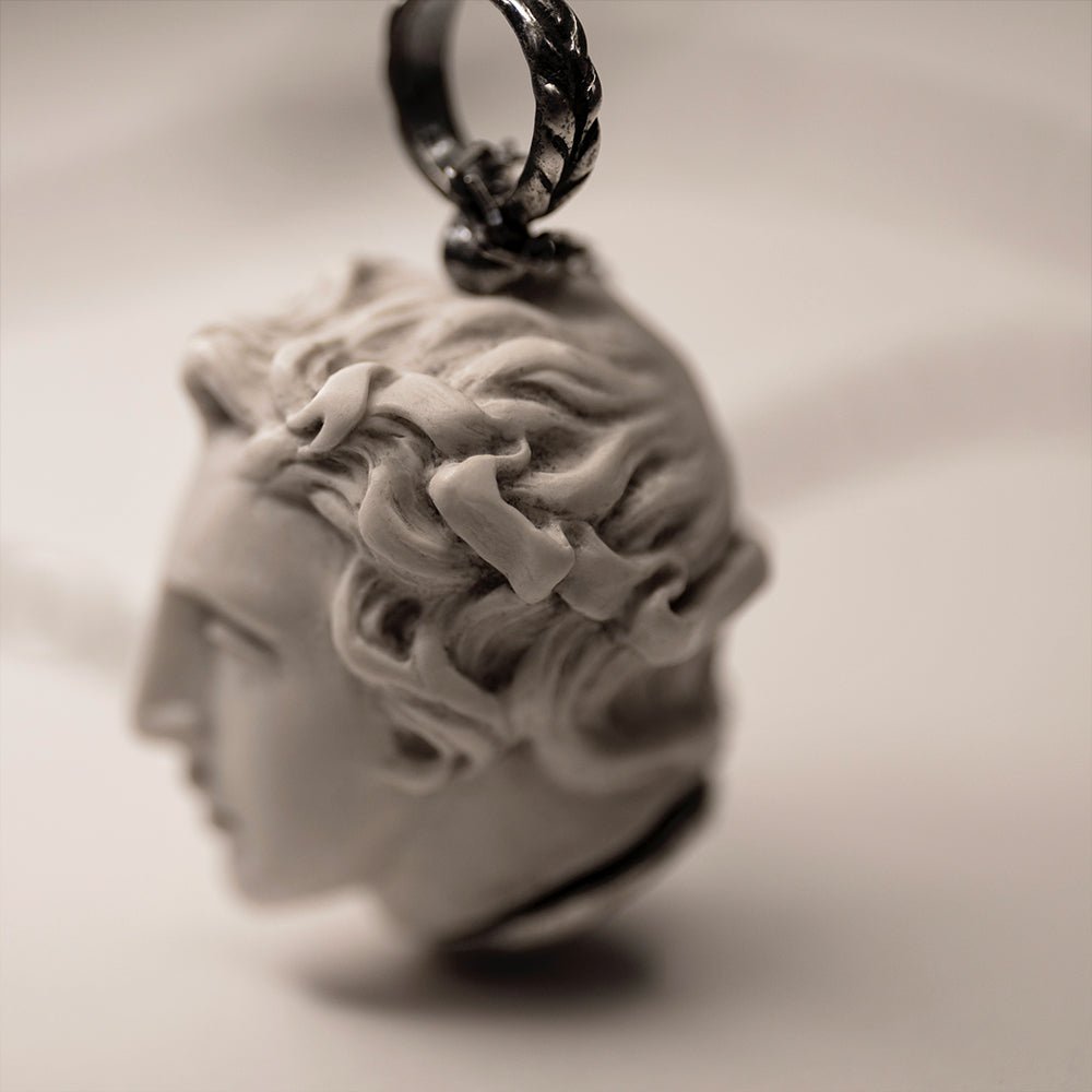NARCISSUS PENDANT - Macabre Gadgets Store