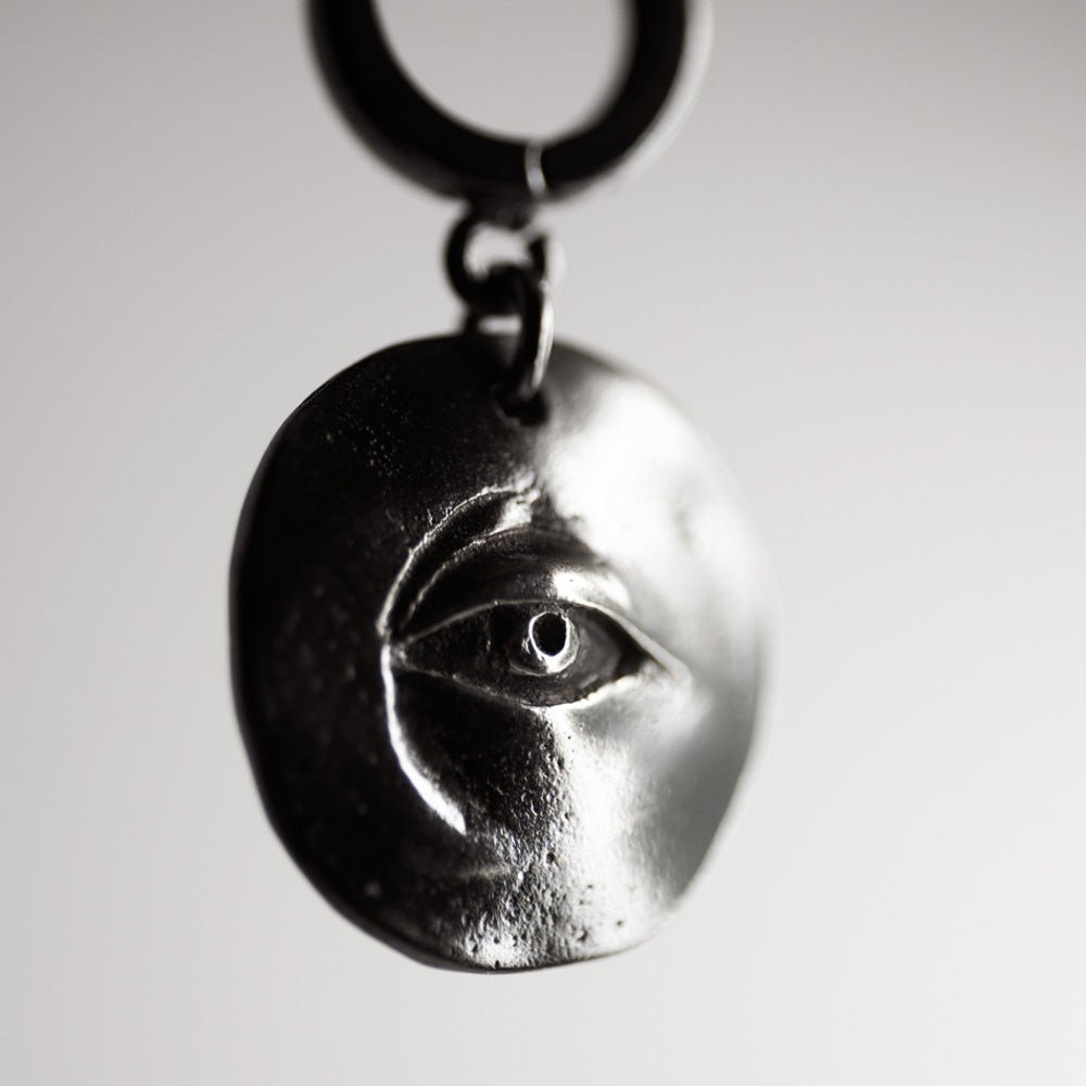 OCULUS EARRING - Macabre Gadgets Store
