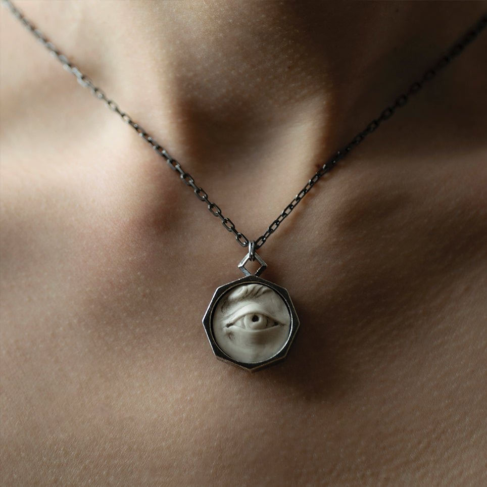 ORACLE PENDANT - Macabre Gadgets Store