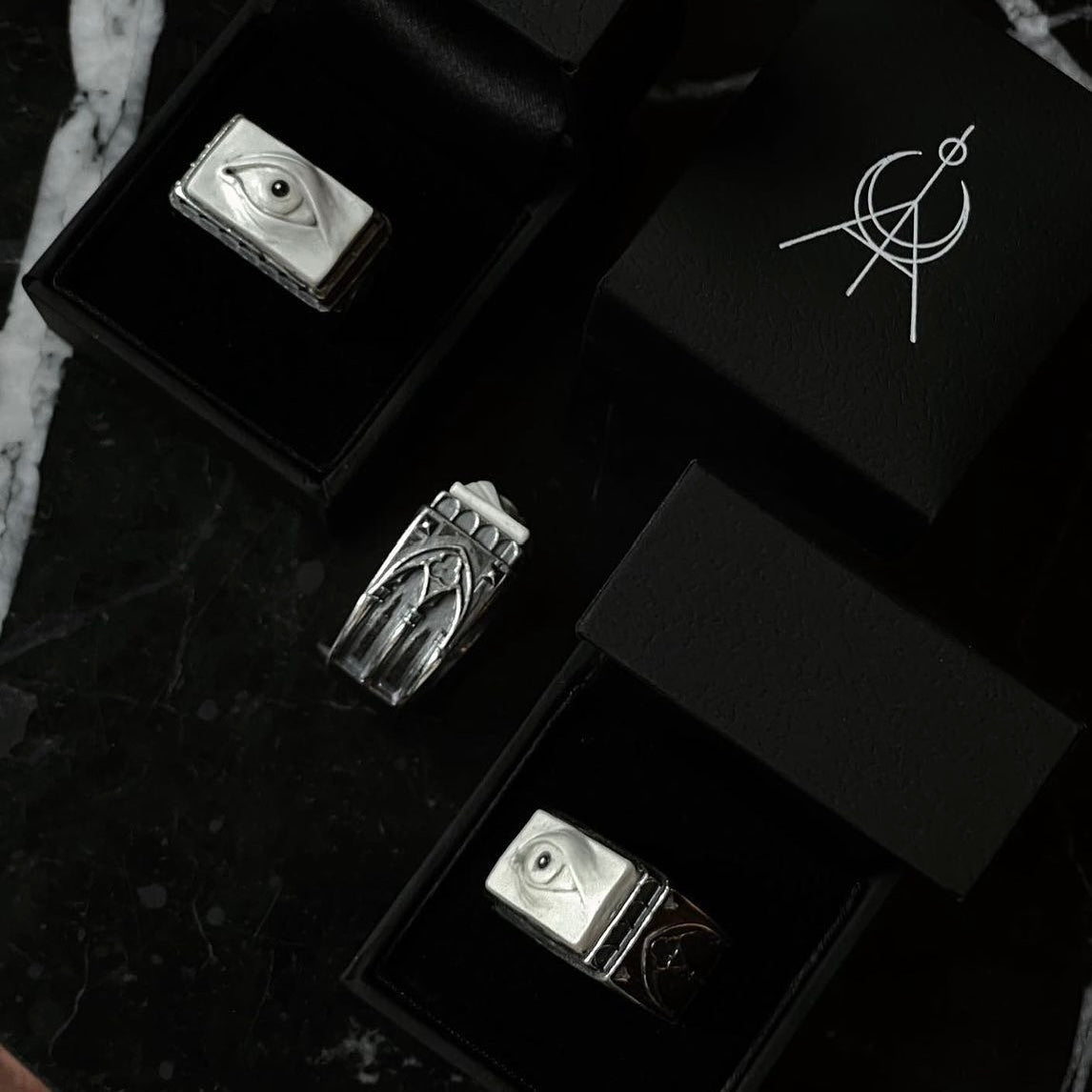 ORACLE RING - Macabre Gadgets Store