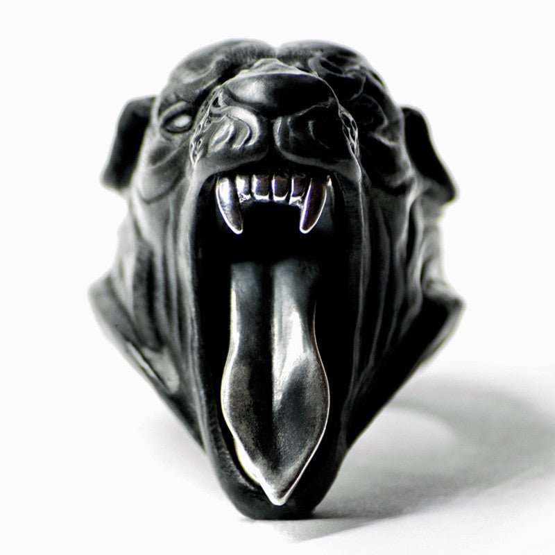 BLACK LICORNE RING - Macabre Gadgets