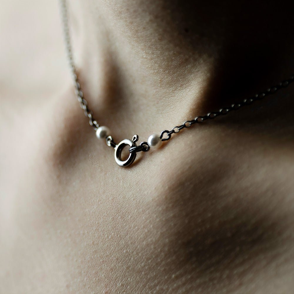 PEARL CHAIN - Macabre Gadgets Store