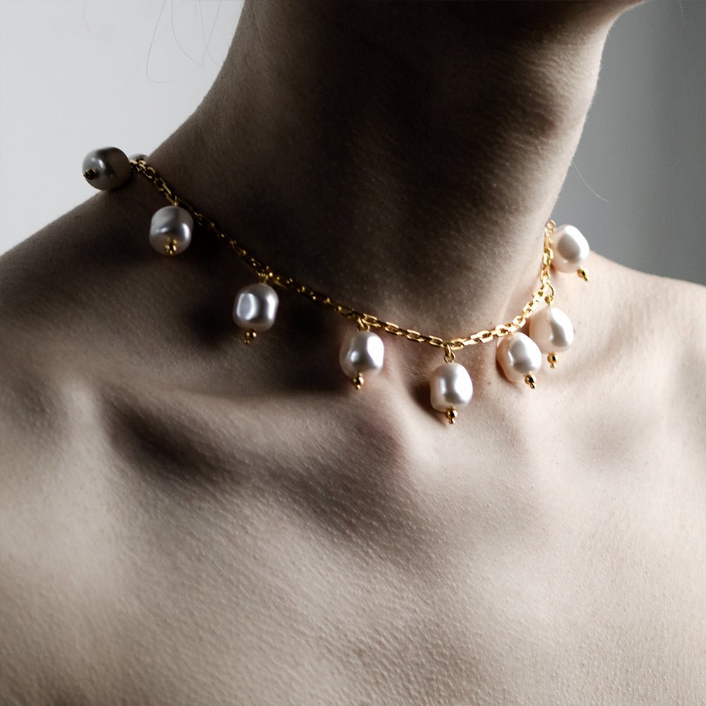 PEARL NECKLACE - Macabre Gadgets Store