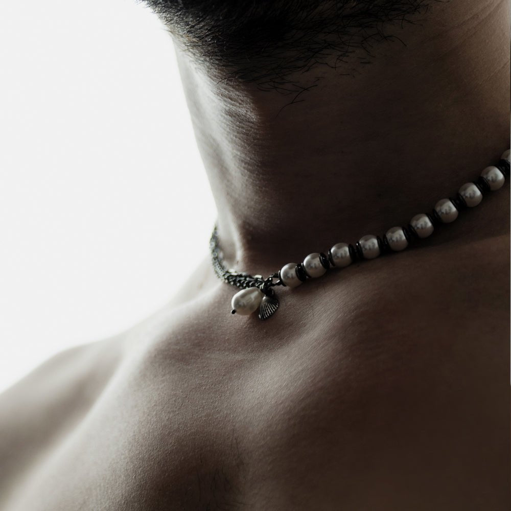 PEARLS & CHAINS NECKLACE - Macabre Gadgets Store