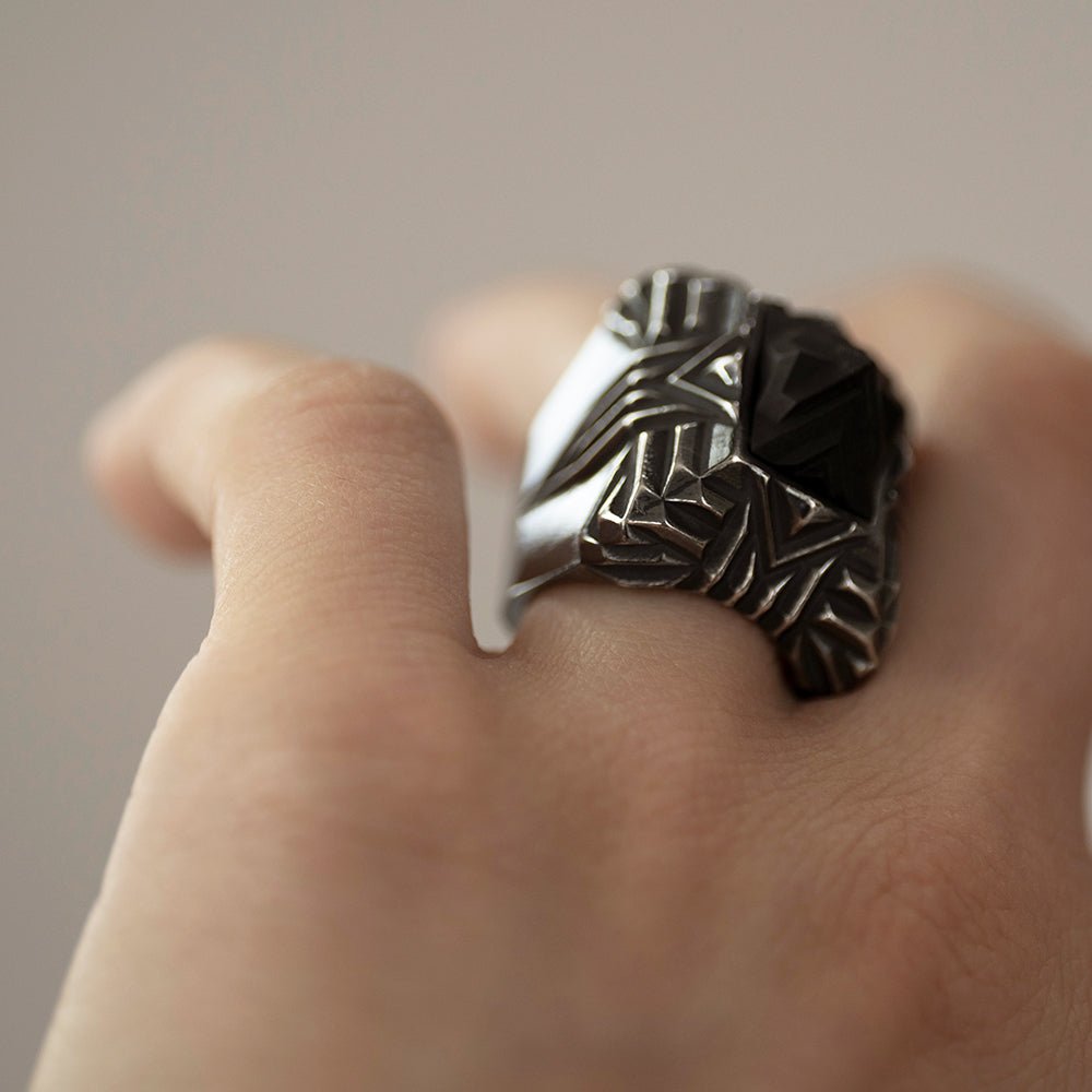 Portal ring - Macabre Gadgets