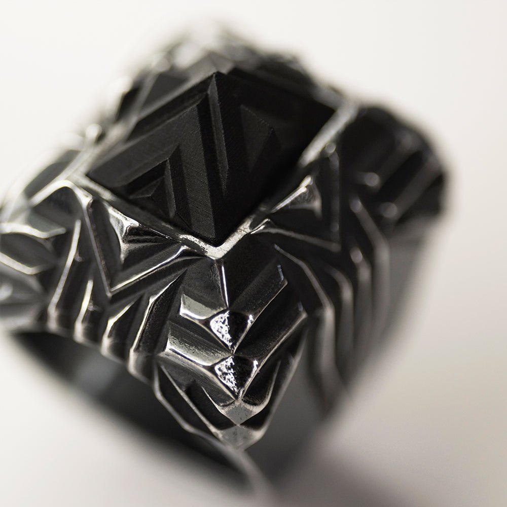 Portal ring - Macabre Gadgets