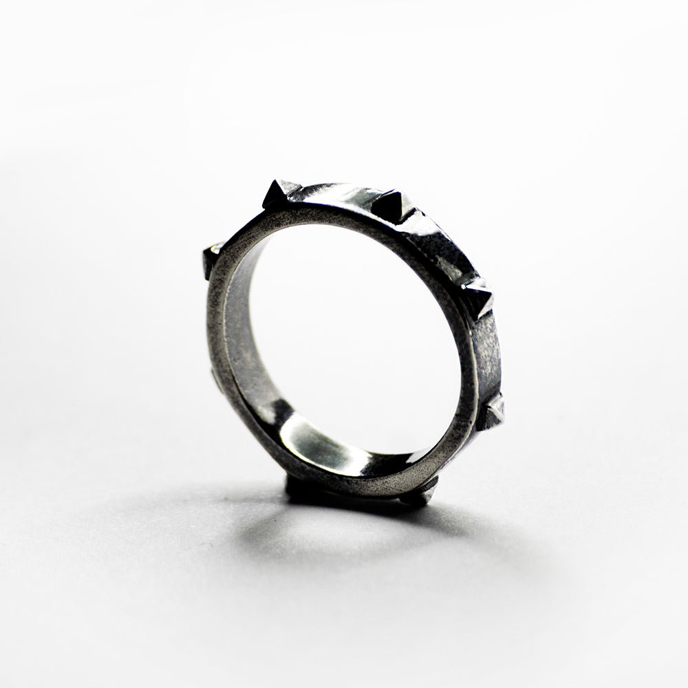 PYRAMID BEND RING - final sale - Macabre Gadgets Store