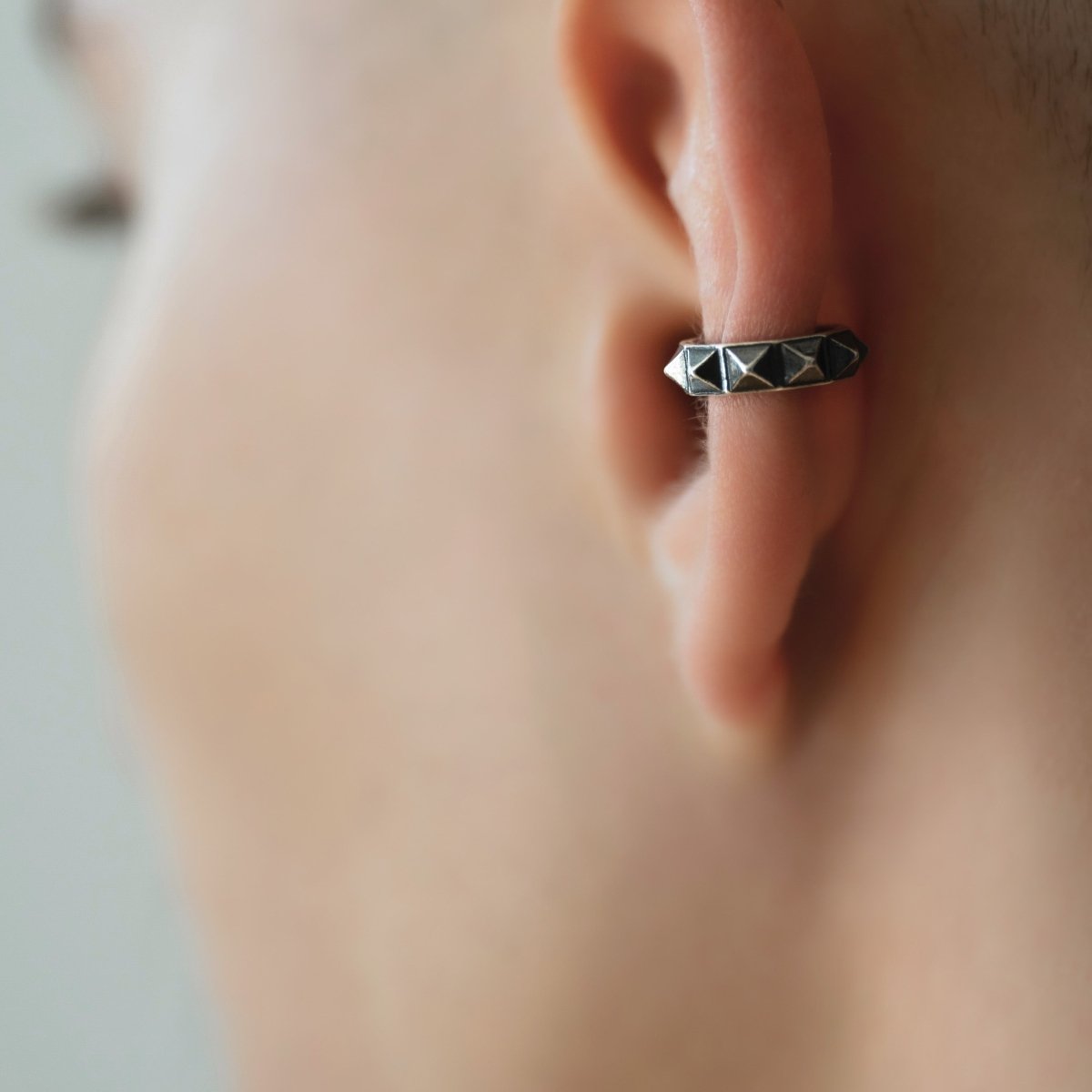 PYRAMIDS EAR CUFF - Macabre Gadgets Store