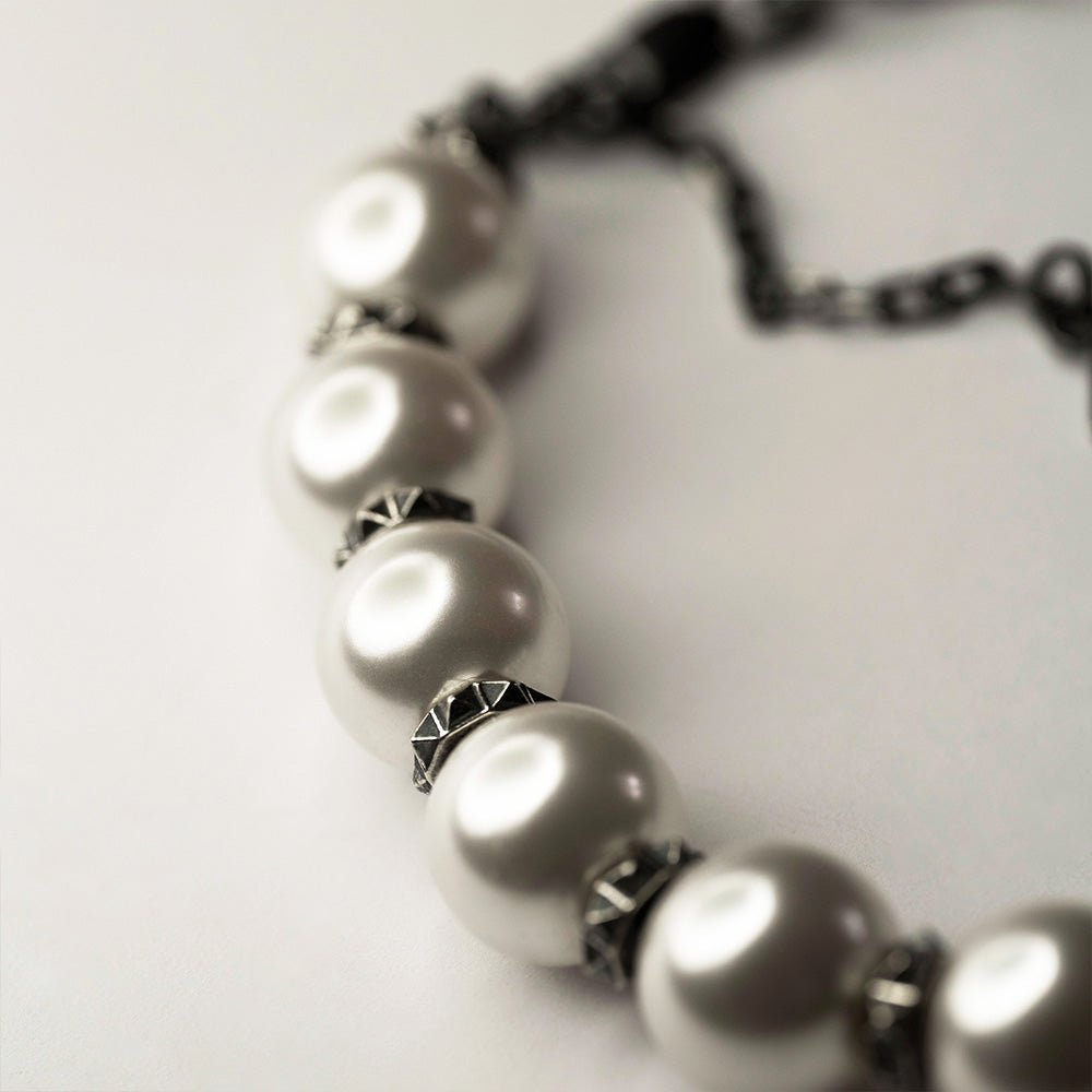 PYRAMIDS PEARL CHOKER - Macabre Gadgets Store