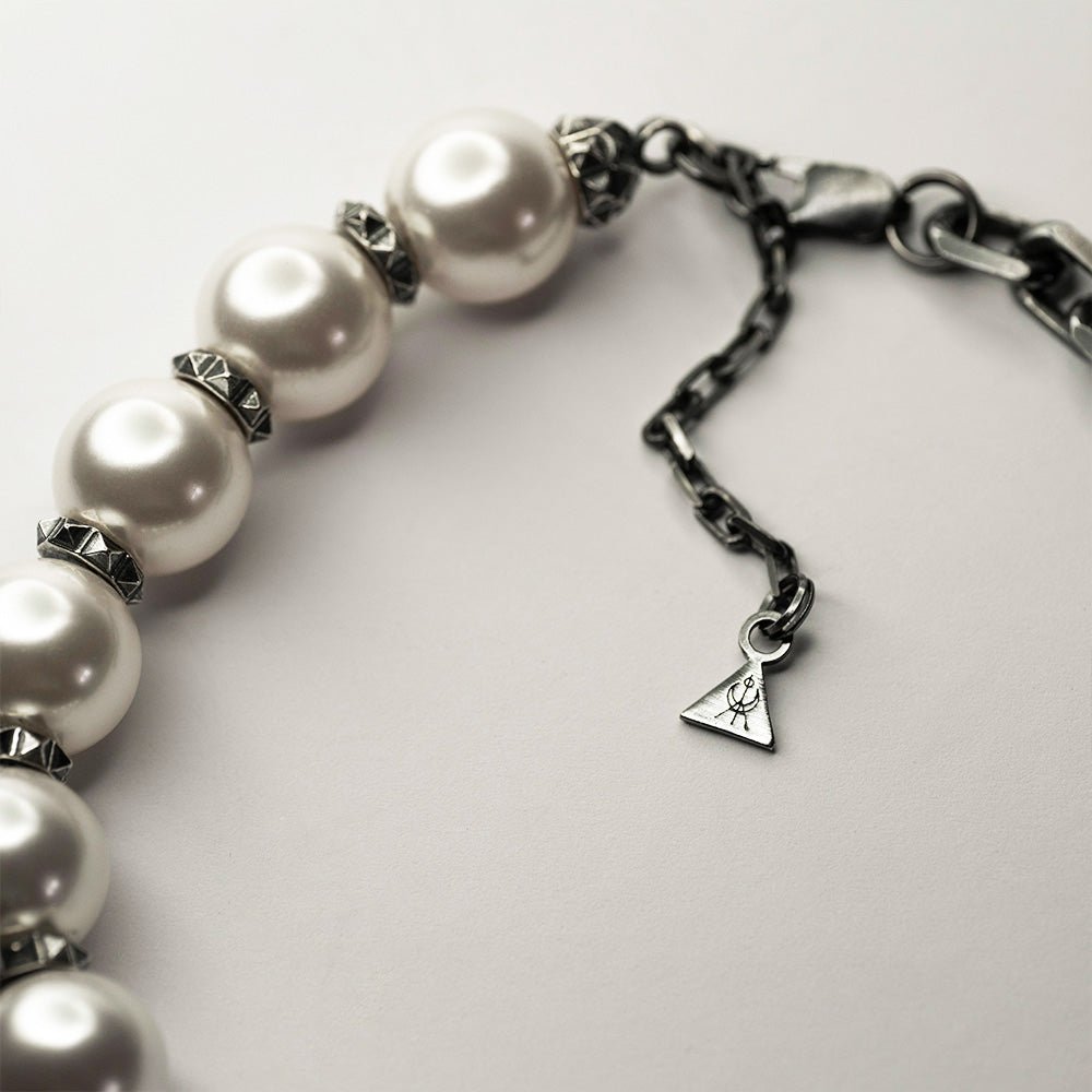 PYRAMIDS PEARL CHOKER - Macabre Gadgets Store