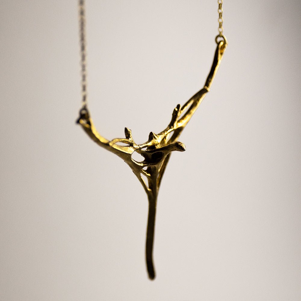 ROOTS NECKLACE - Macabre Gadgets Store