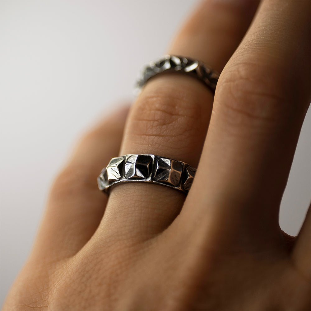 SCALES RING - Macabre Gadgets