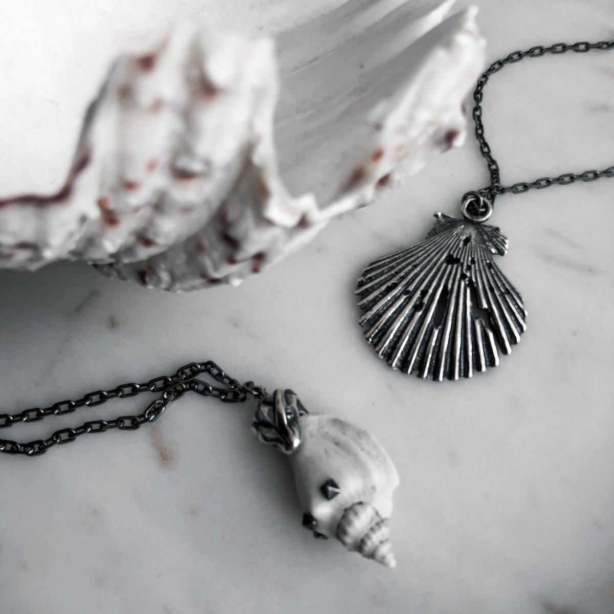 SEA SNAKE PENDANT - Macabre Gadgets Store
