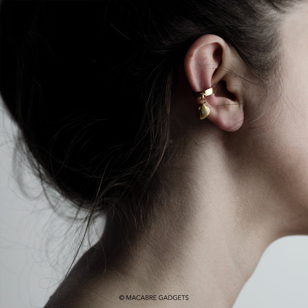 SEASHELL EAR CUFF - Macabre Gadgets Store