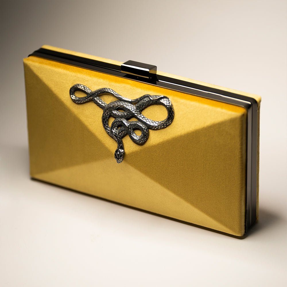 SERPENT CLUTCH - Macabre Gadgets Store